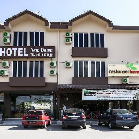 New Dawn Hotel Pontian Sdn Bhd Pontian Kecil Esterno foto
